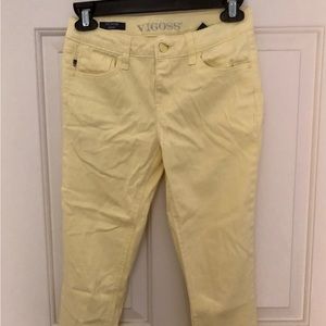 Super cute yellow pants!